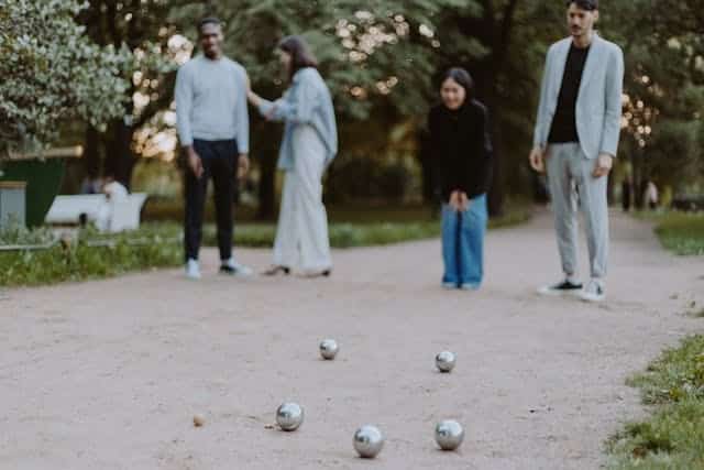 Jeu de boulen met vrienden